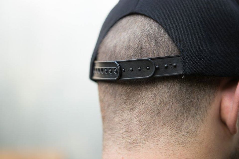Snapback size extender